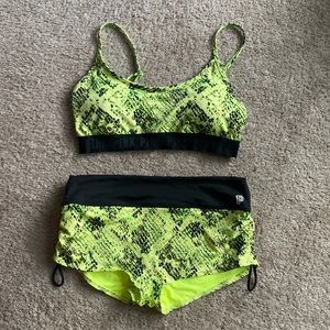 PINK VS Ultimate Gym to swim. Size large top and bottom.